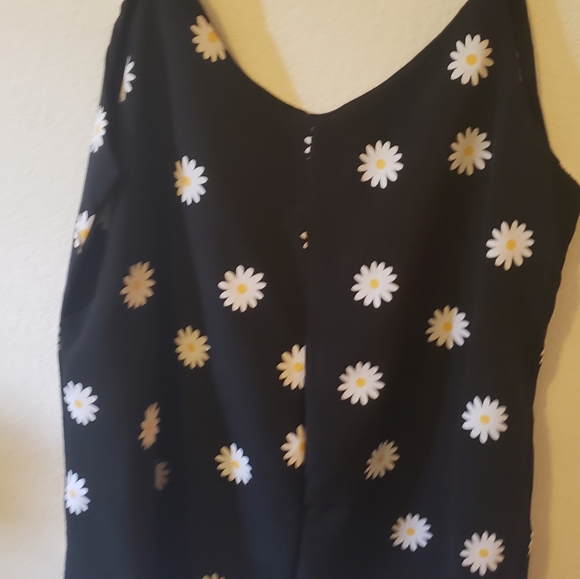 Top - Picture 2 of 3